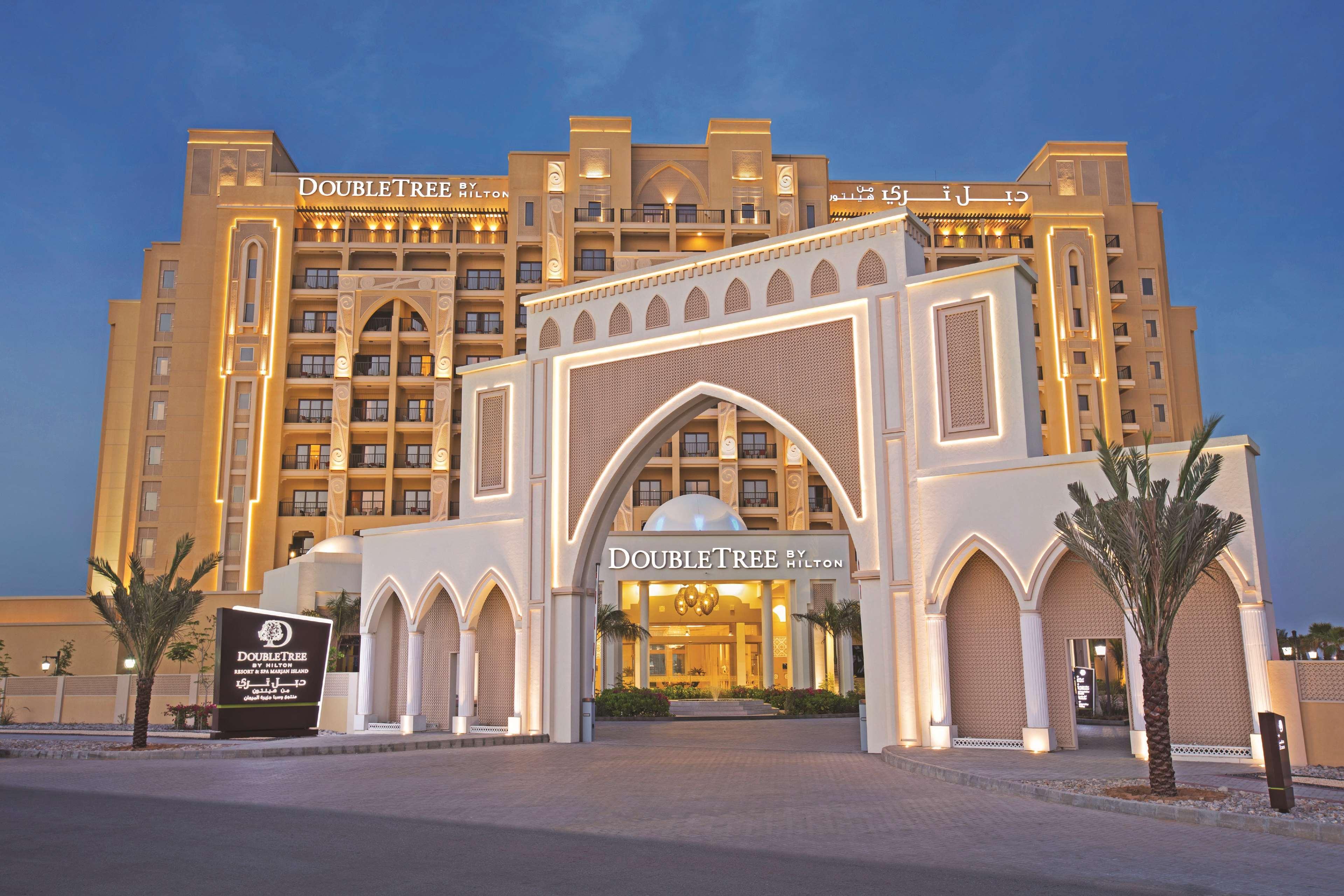 Doubletree By Hilton & Marjan Island Курортний комплекс