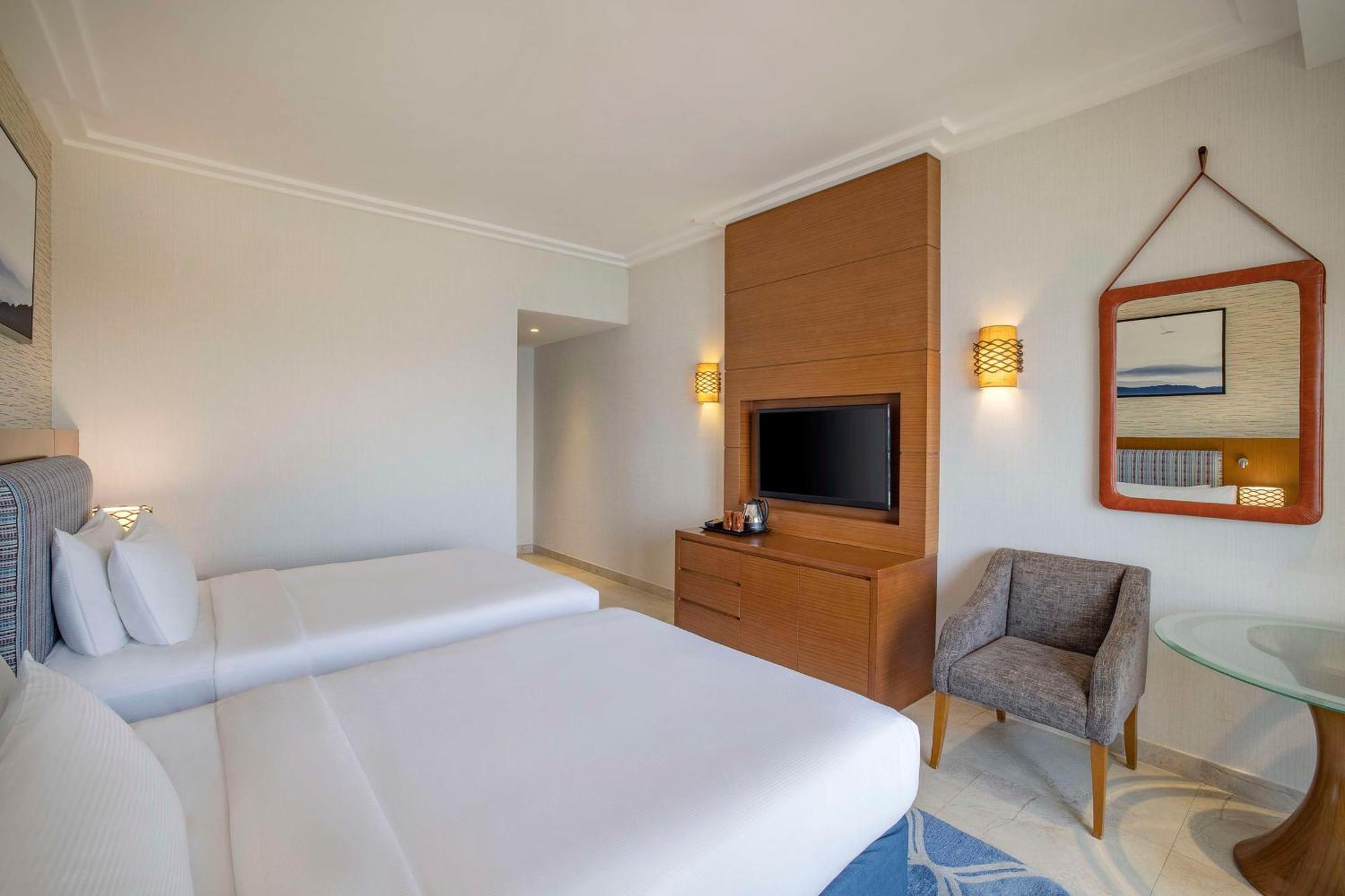 Resort Doubletree By Hilton & Marjan Island 5*