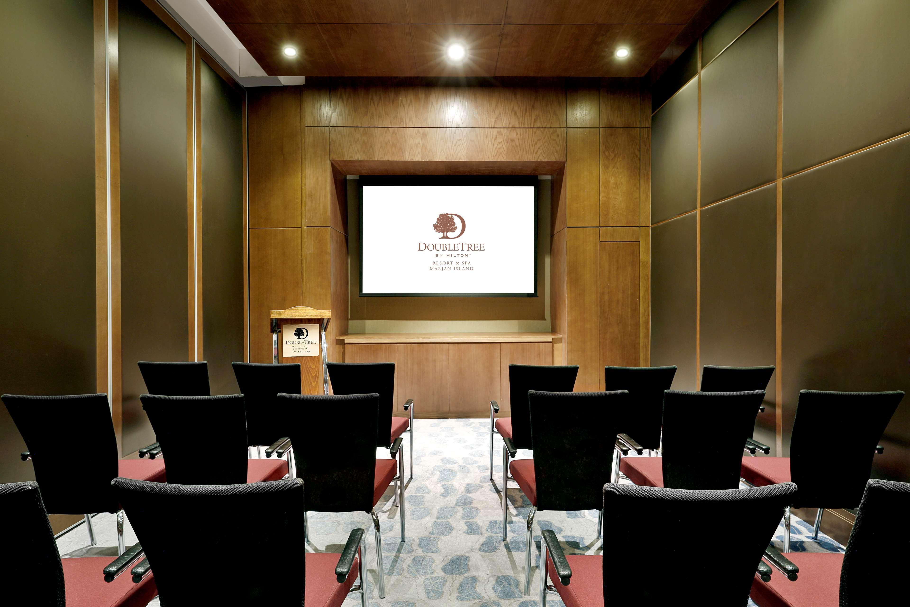 Doubletree By Hilton & Marjan Island Курортный комплекс 5*