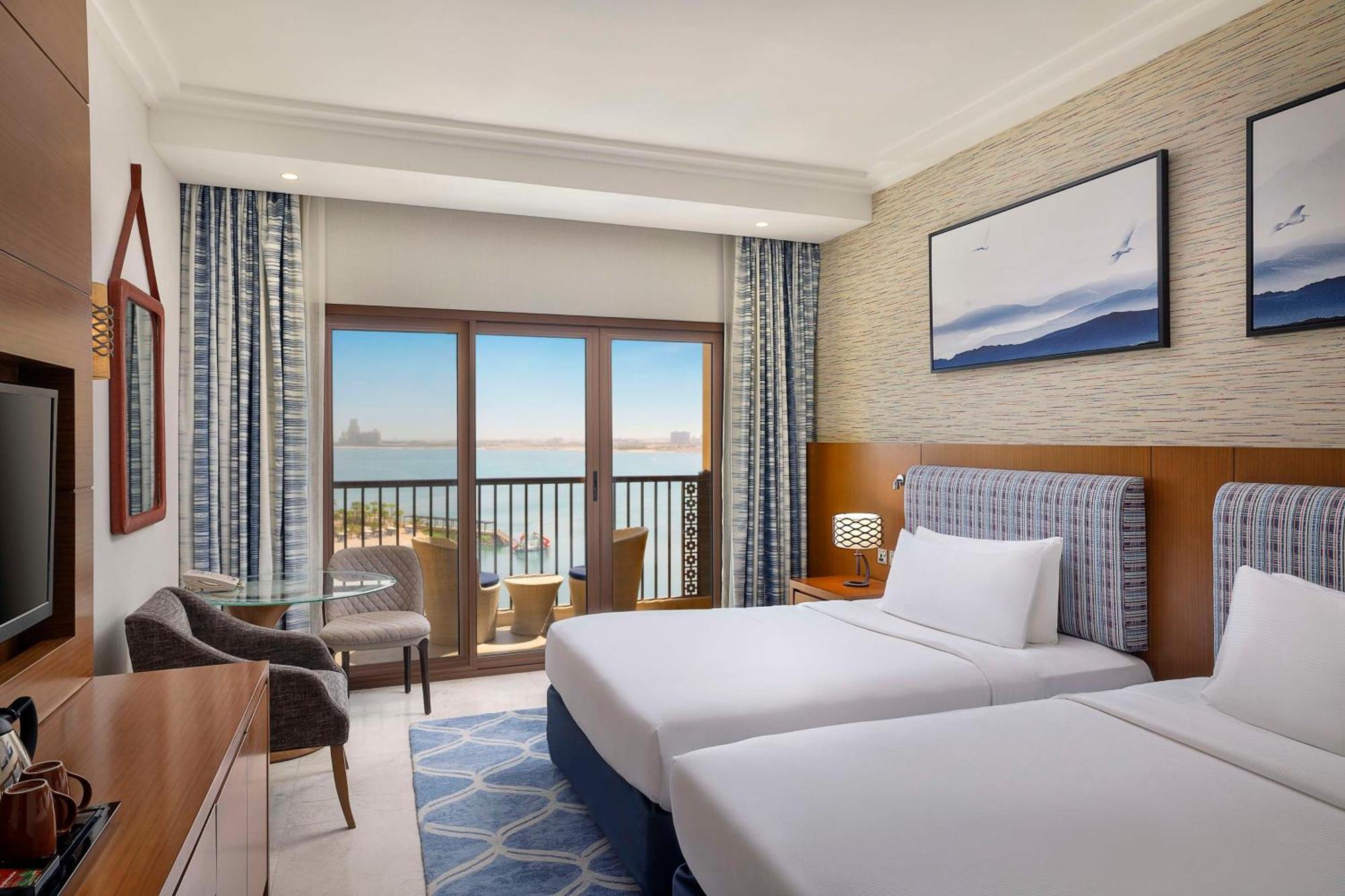 Курортный комплекс Doubletree By Hilton & Marjan Island
