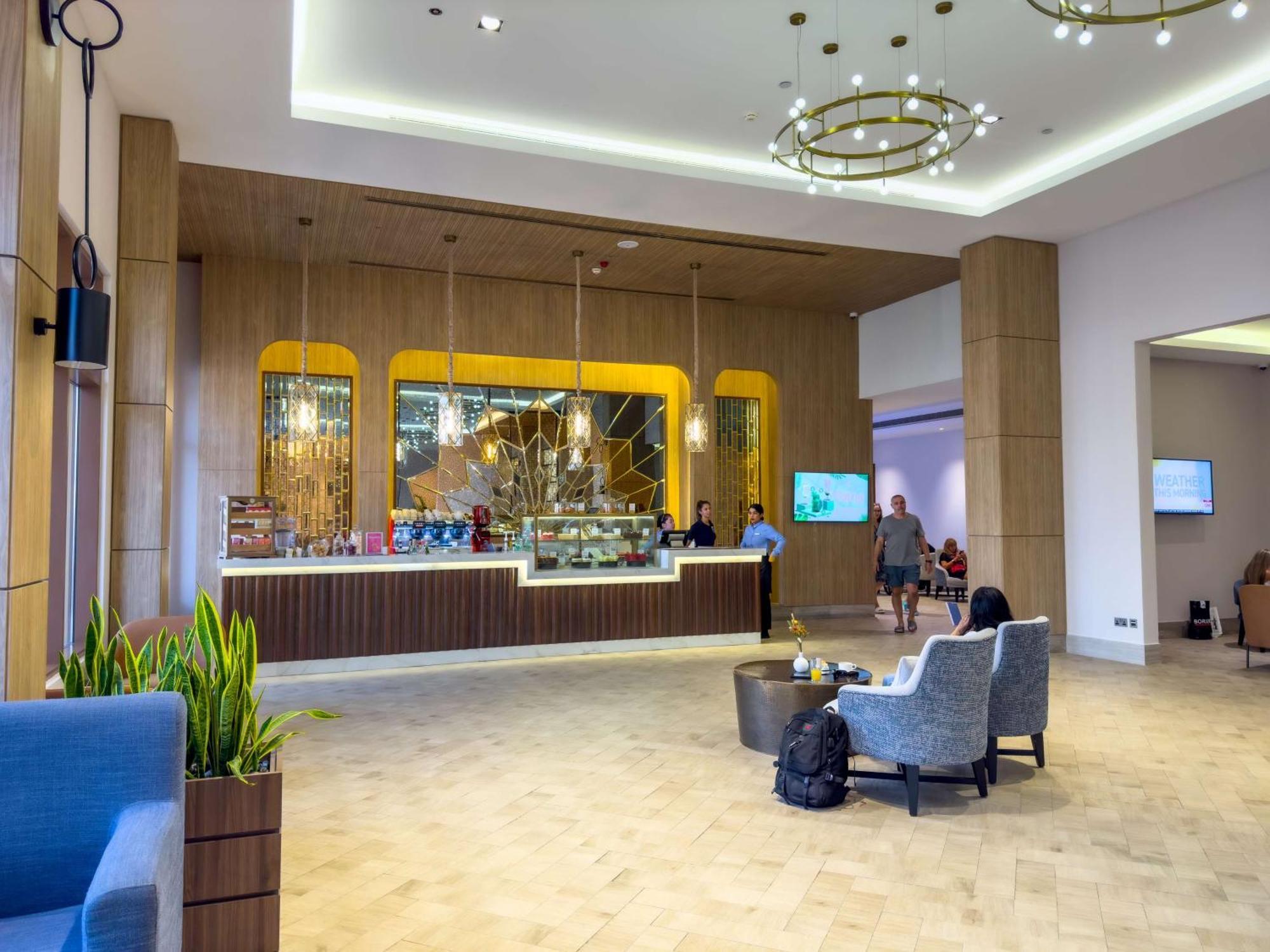 Курортный комплекс Doubletree By Hilton & Marjan Island Рас-эль-Хайма